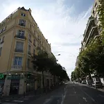 Stylish 1-bedroom Minutes From Beach&promenade