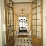 Apartmán Stylish 1-bedroom Minutes From Beach&promenade