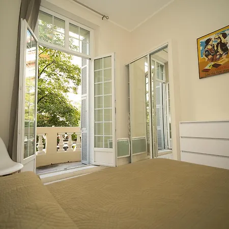 Apartmán Stylish 1-bedroom Minutes From Beach&promenade