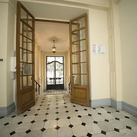 Stylish 1-bedroom Minutes From Beach&promenade